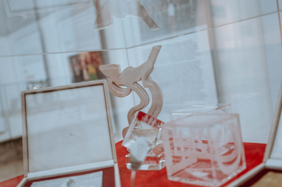  U Muzeju otvorena fenomenalna izložba ‘Važna je emocija, a ne note! Kazivanja o šibenskim klapama’