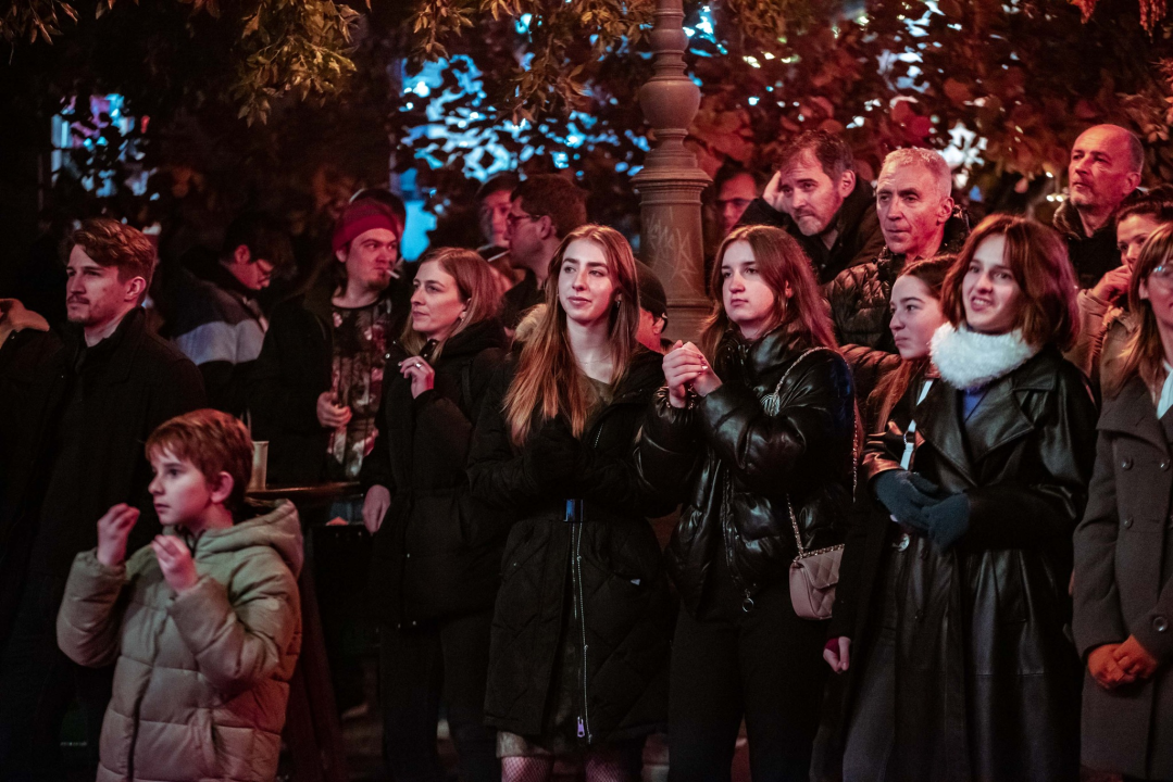 Big Band Šibenik sinoć razveselio publiku na Adventuri