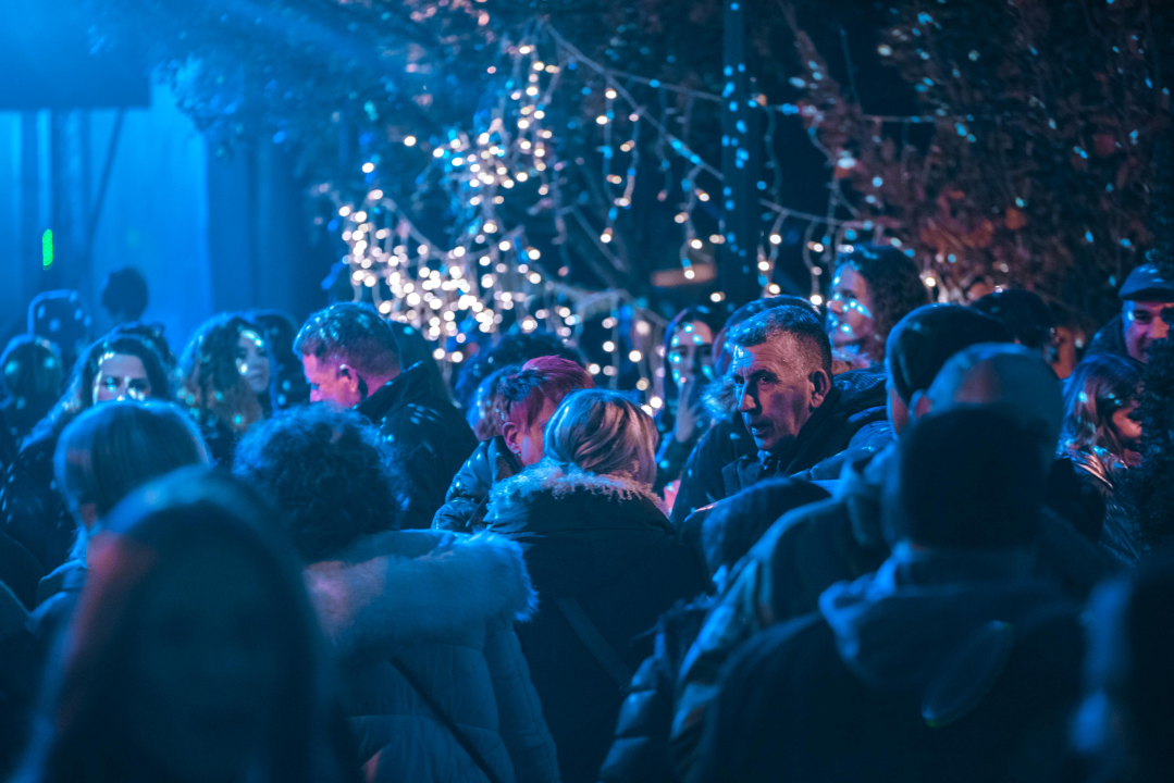 Disco Gimnazija u Parku proslavila 45. rođendan: Šibenčani uživali u starim hitovima  