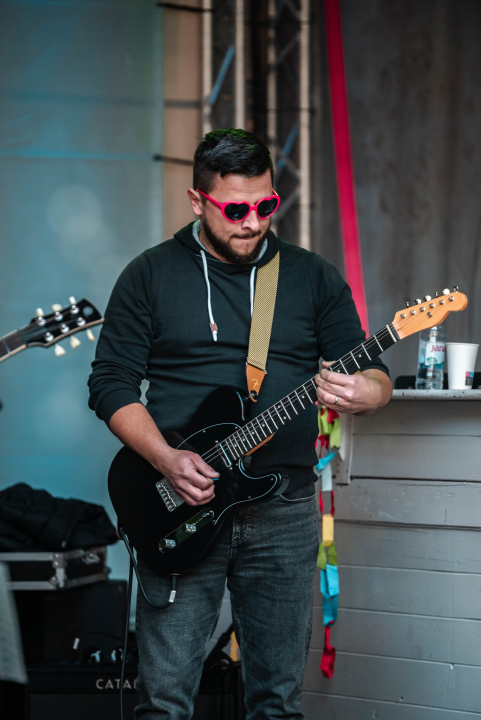 'Jedinstveni spoj starosti i neiskustva': Teke Yeke rasplesali sve u Parkiću 