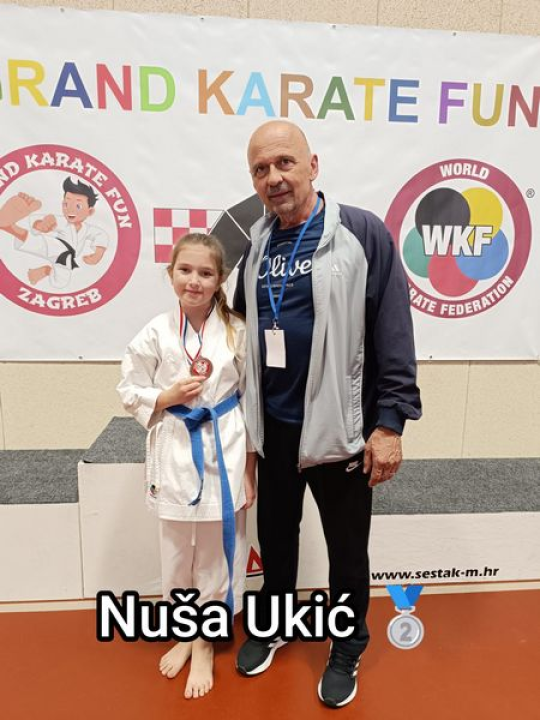 Čak 11 medalja za Karate klub Šibenik na turniru u Ivanjoj Reki