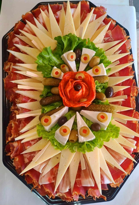 Hit u Delikatesama Petrović su suhomesnate plate: Za njih je zaslužna Slavonka Ljiljana 