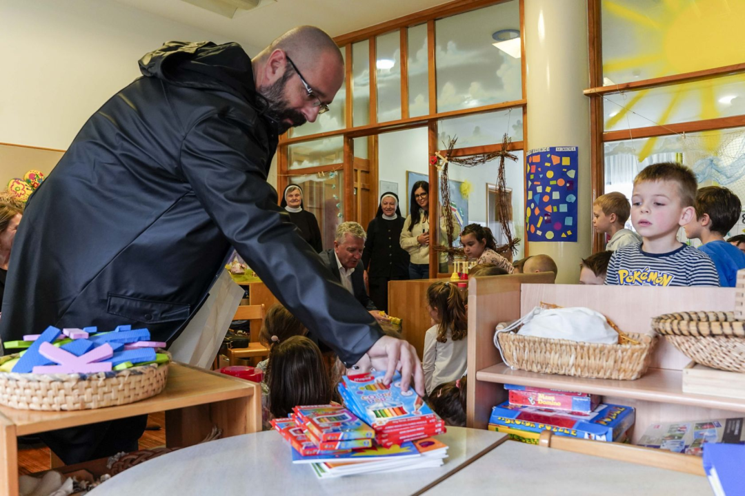 Gradonačelnik Burić posjetio Dječji vrtić Brat Sunce
