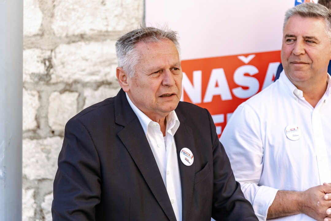 Socijaldemokrati se predstavili na Poljani: 'Ljudi su naša primarna okupacija!'