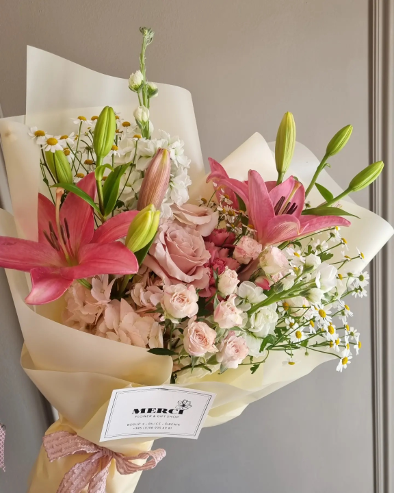 Merci flower&amp;gift shop nudi najljepše cvjetne bukete i asortiman poklona! 