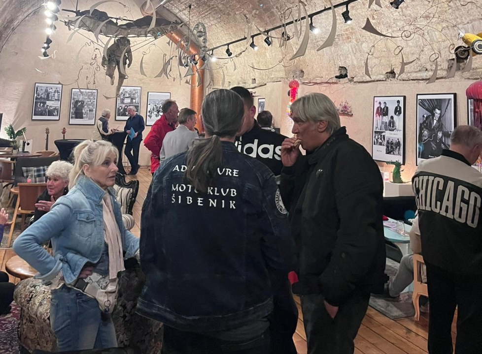 U Azimutu večeras koncert legendarnih bendova Polaris, Pauci i No1., predgrupa gimnazijalke iz RetroVizije