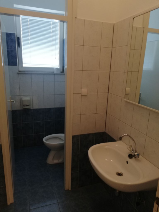 Iznajmljuje se atraktivan uredski prostor u Šibeniku! 