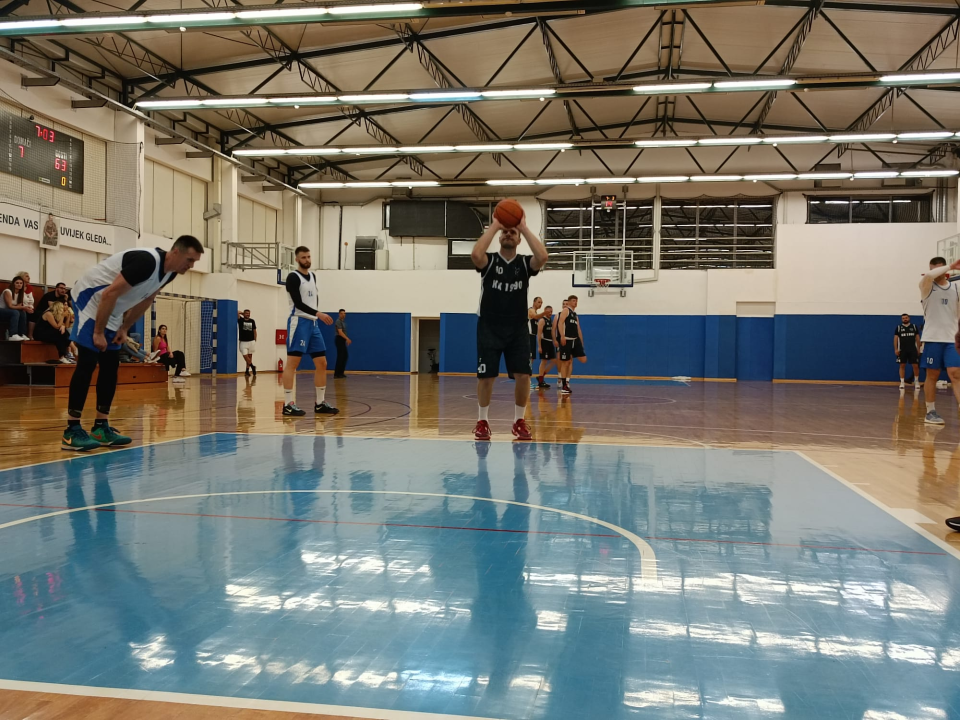 Karika osvojila Šibensku rekreativnu košarkašku ligu