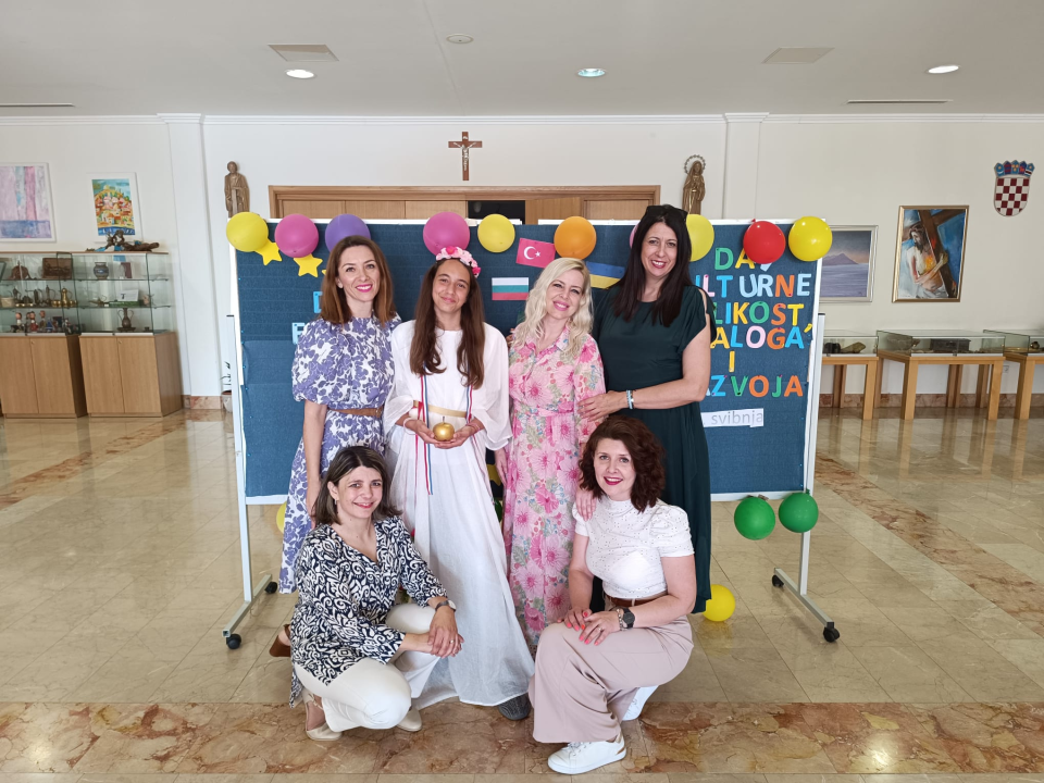 Europa u gostima: Katolička škola ugostila 28 govornika iz 17 europskih država