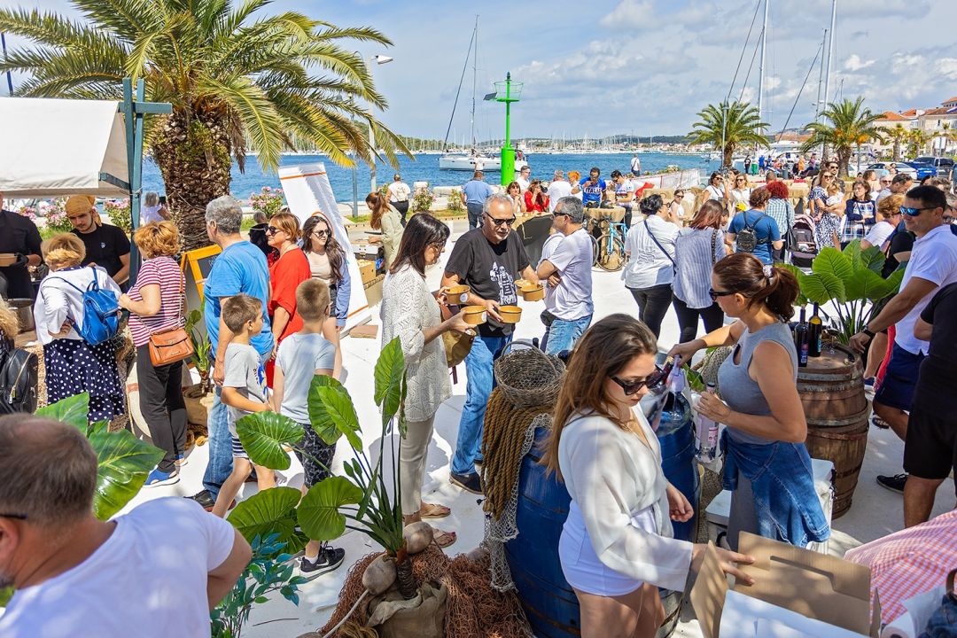 U Rogoznici se jutros lipo marendavalo