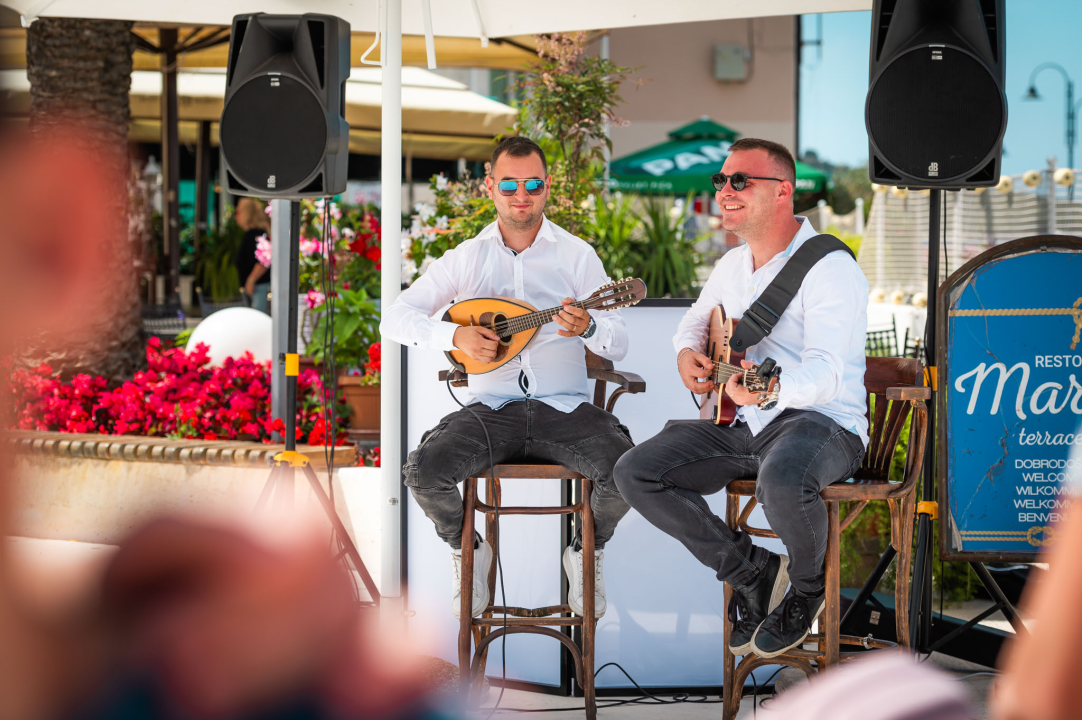 Pogledajte atmosferu jučerašnje marende u Rogoznici!