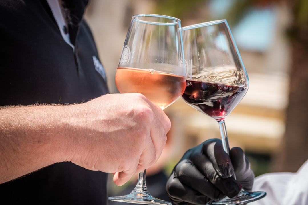 Pogledajte atmosferu jučerašnje marende u Rogoznici!