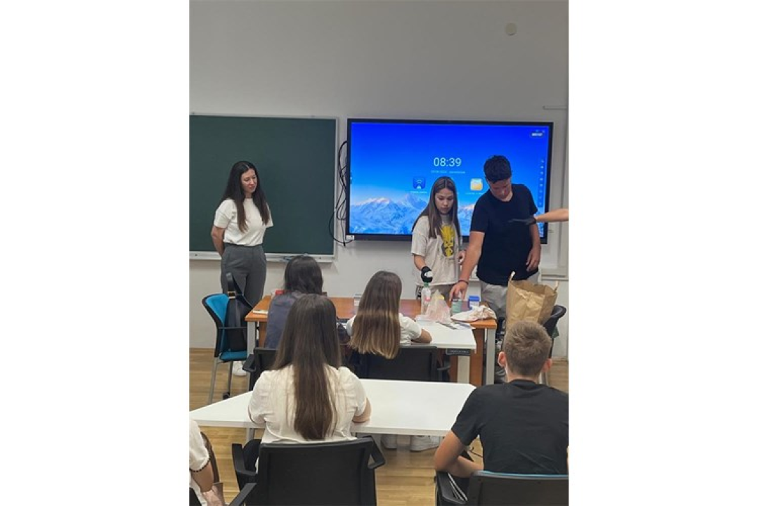 Učenike brodaričke škole učili kako živjeti zdravo i reći 'ne' drogi