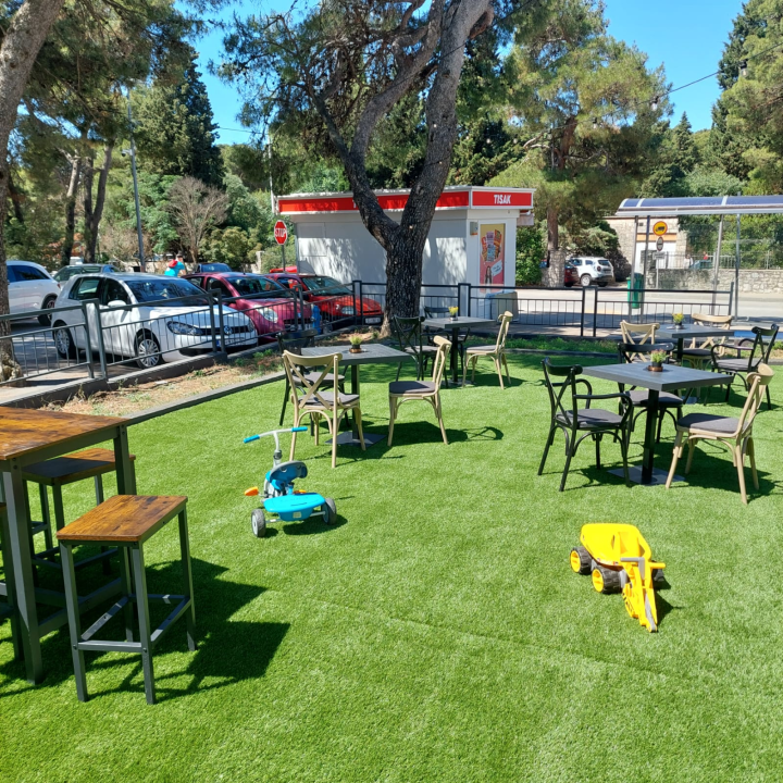 Kad igra Hrvatska, svi navijaju u Pubu 022!