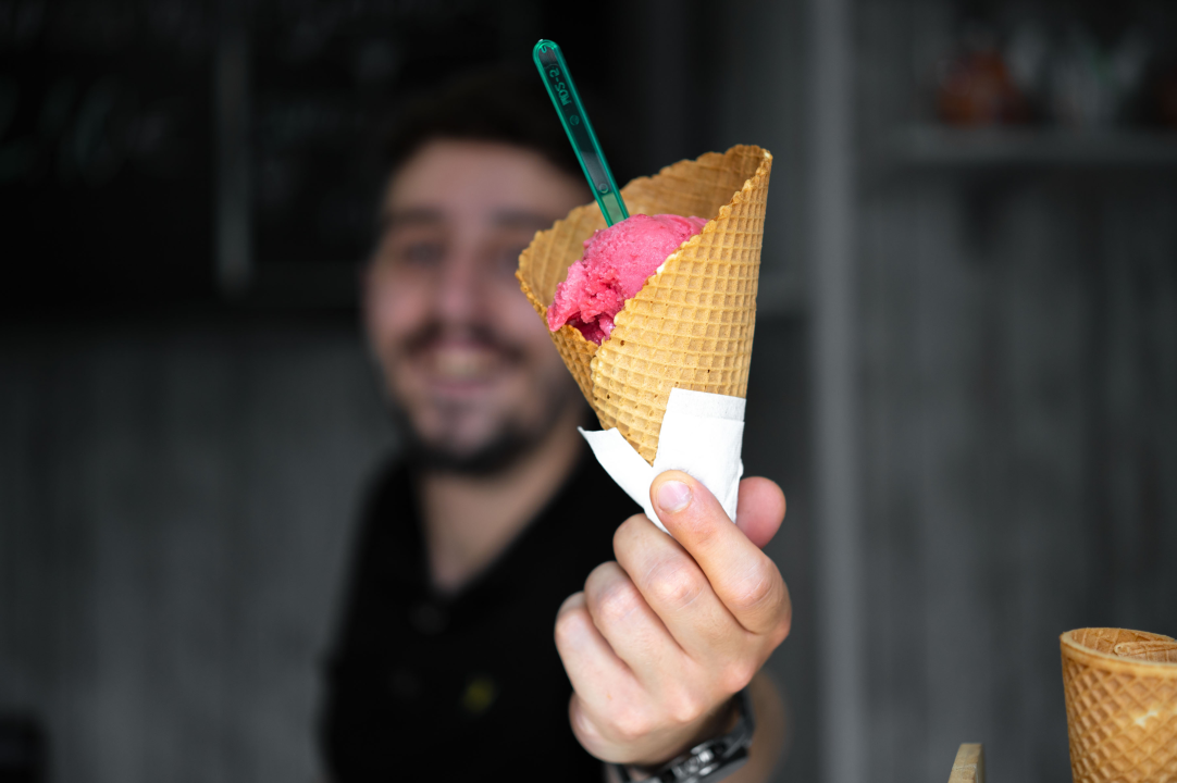 Kugla sladoleda za samo jedan euro u B059 na šibenskoj rivi! 