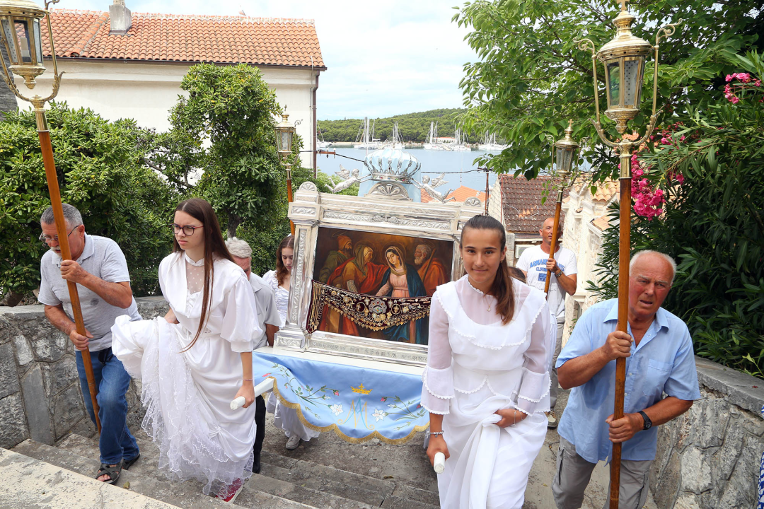U Rogoznici proslavljena Gospa od kapelice