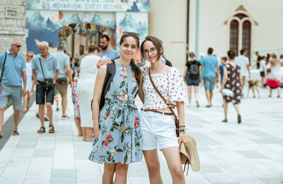 Čim padne žega turisti preplave šibenske kale, a novinari idu po reportažu. Tako smo i mi...