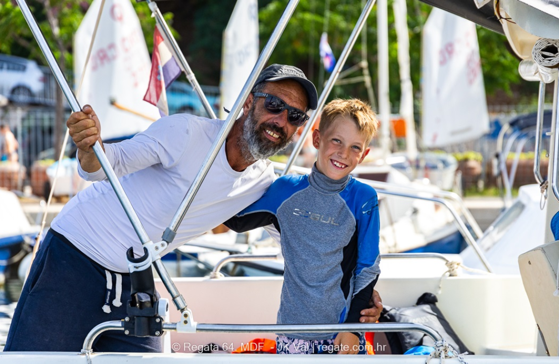 Jakov Blinja iz Jedriličarskog kluba Šibenik najbolji na Valovoj festivalskoj regati optimista