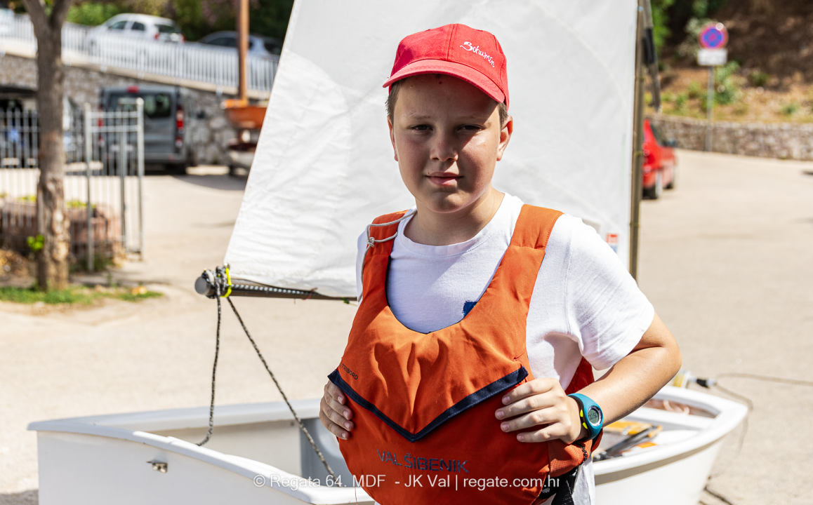 Jakov Blinja iz Jedriličarskog kluba Šibenik najbolji na Valovoj festivalskoj regati optimista