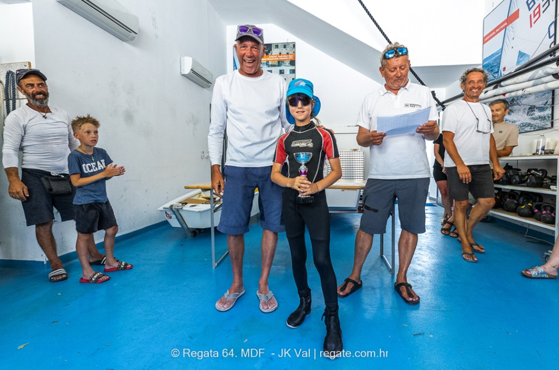 Jakov Blinja iz Jedriličarskog kluba Šibenik najbolji na Valovoj festivalskoj regati optimista