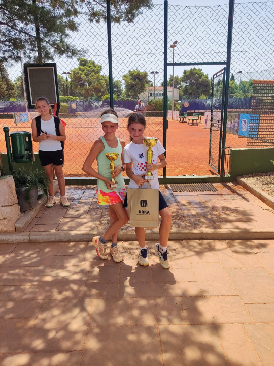 Mlada šibenska tenisačica Lara Meri Zorčić srebrna na festivalskom turniru