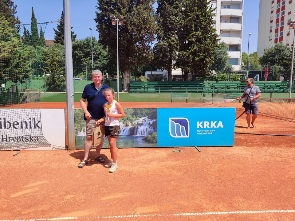 Mlada šibenska tenisačica Lara Meri Zorčić srebrna na festivalskom turniru