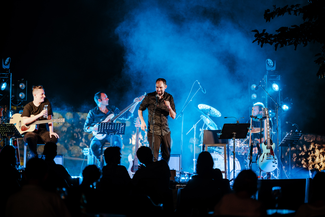 Ivan Pešut svirao od laganih balada do zagrijavanja za techno party na Martinskoj 