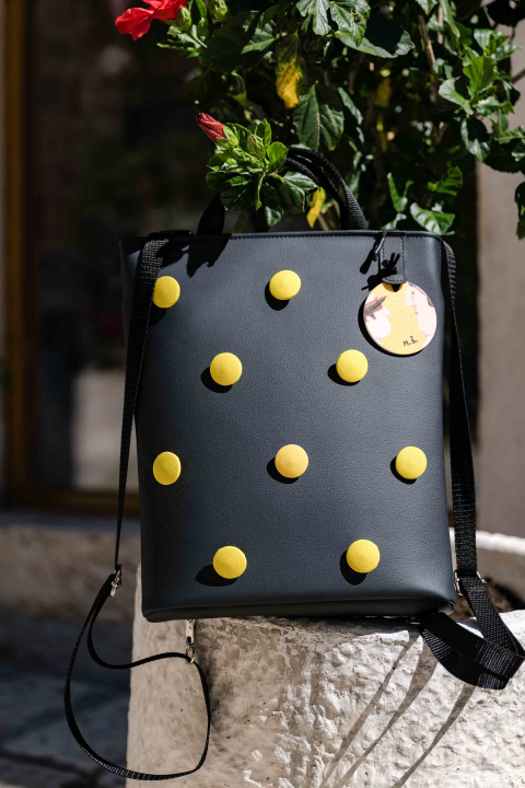 U Galeriju Juraj Dalmatinac stigle unikatne torbe koje rade majka i kći iz srca Slavonije 