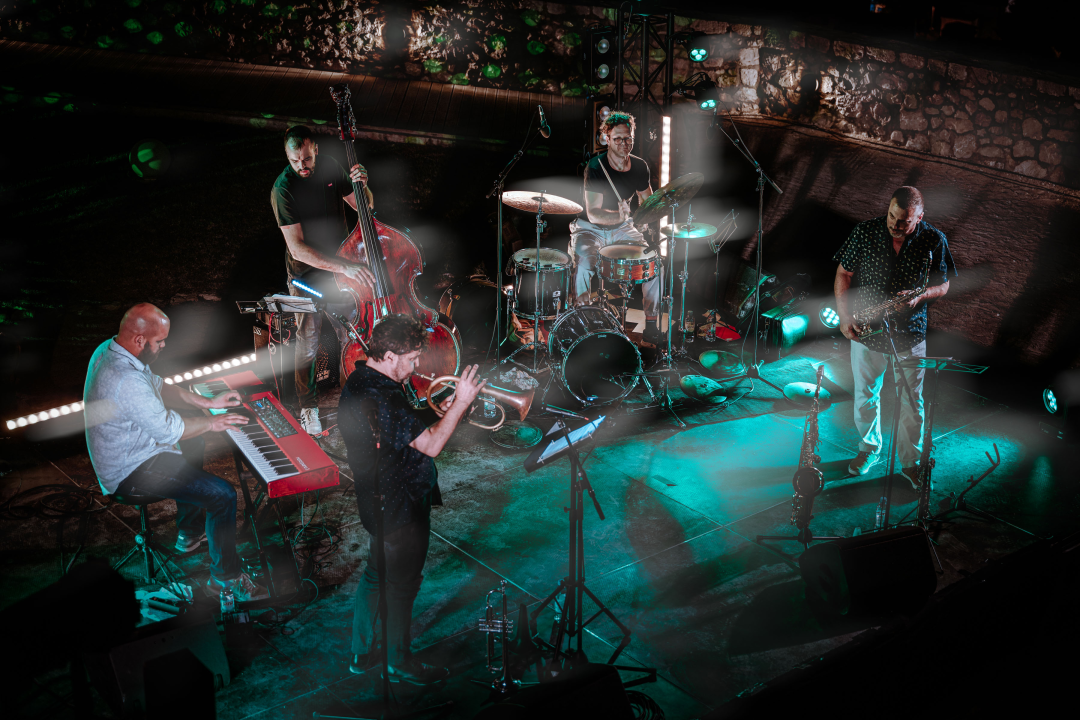 Jazz s istarskim predznakom na tvrđavi Barone uz Robert Mikuljan Quintet 