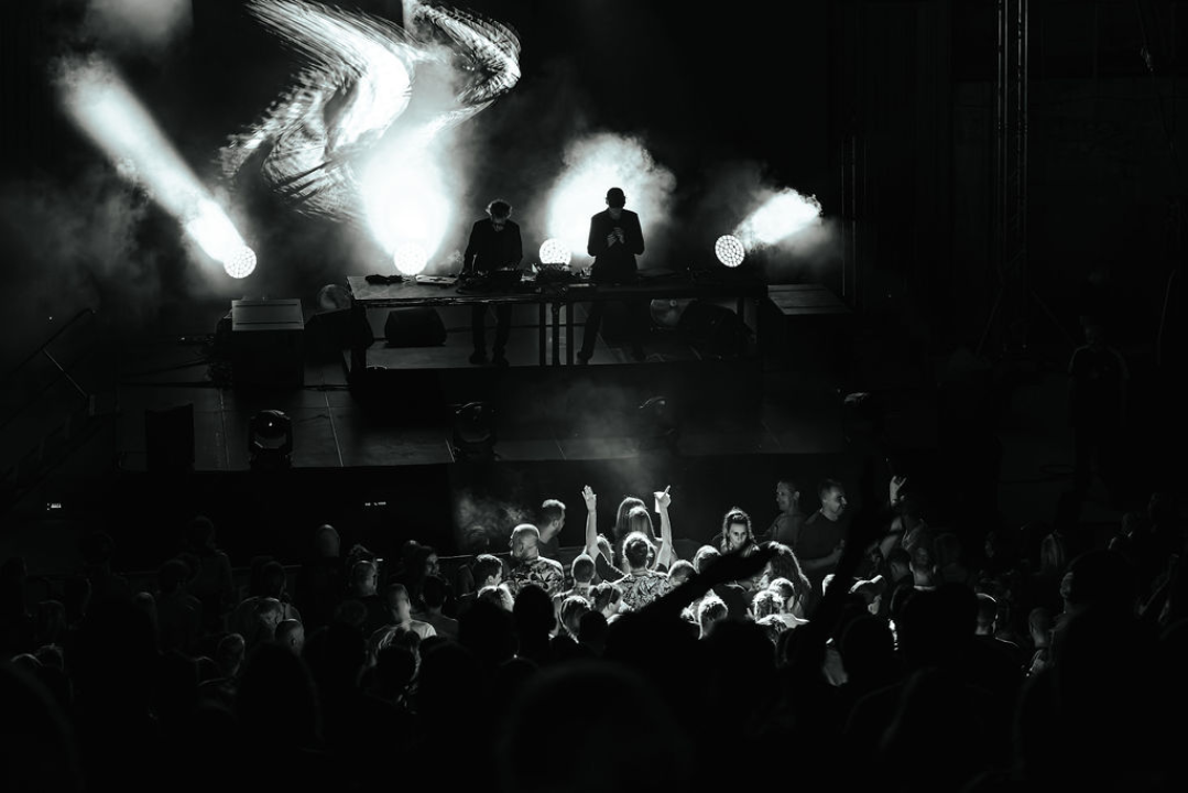 Kruder &amp; Dorfmeister napunili Tvrđavu sv. Mihovila: 'Ovo je jedna od najljepših pozornica na svijetu'