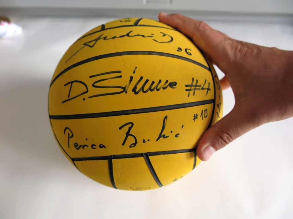 Perica i Luka Bukić Hrvatskom športskom muzeju donirali rekvizite od perioda LA-a 1984. do danas