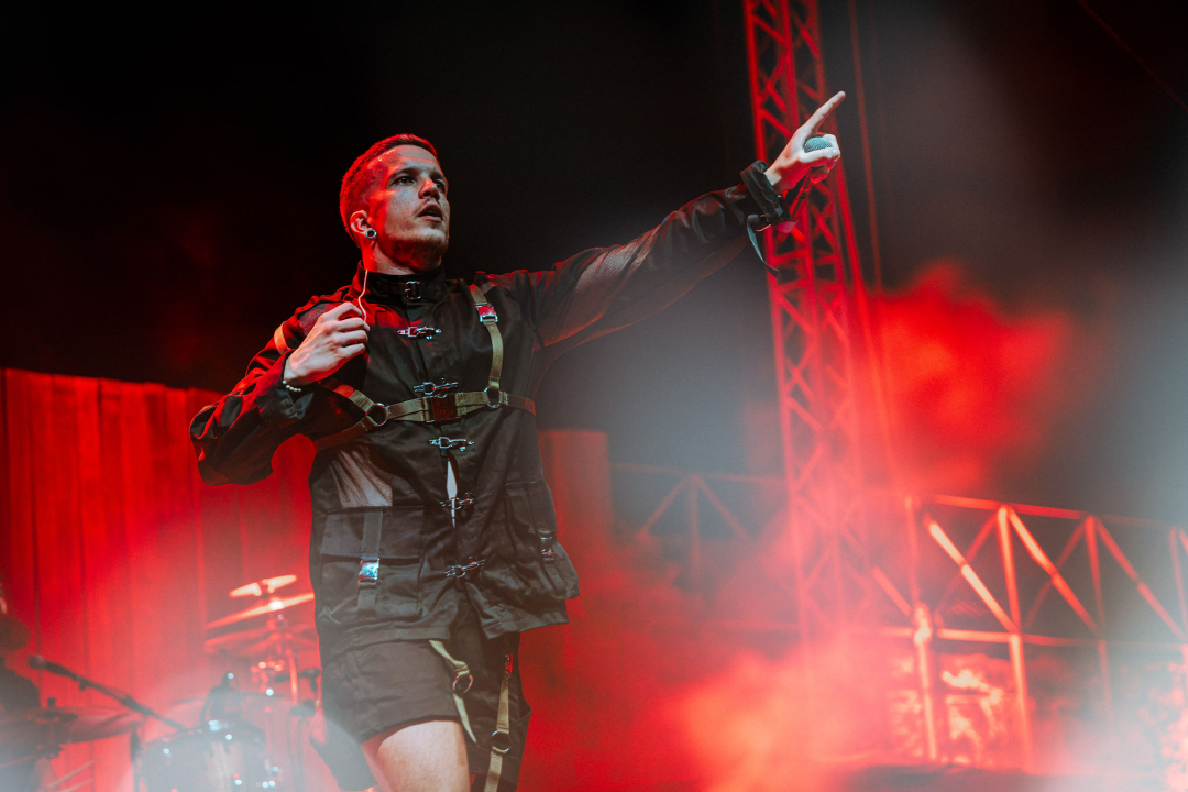 U Šibeniku se dogodio savršen spoj nespojivog koncertom za sve generacije: Vojko V, Baby Lasagna i Nipplepeople