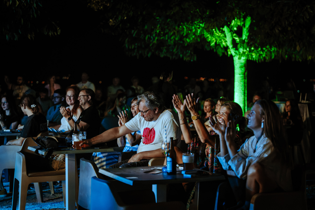 Oblaci su se razišli, nevrijeme je pričekalo, a Lelu Kaplowitz je na pozornicu Baronea ispratio puni mjesec
