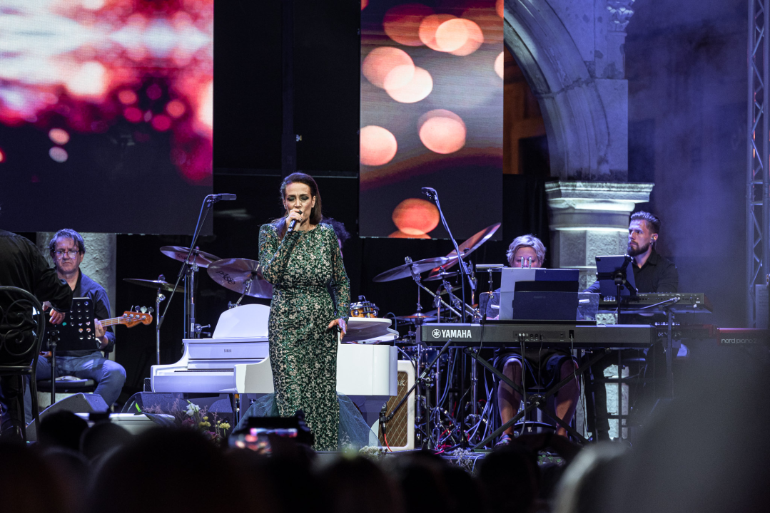 Duška Brčić-Šušak pobjednica Večeri dalmatinske šansone, Ibrica Jusić dobio nagradu za životno djelo