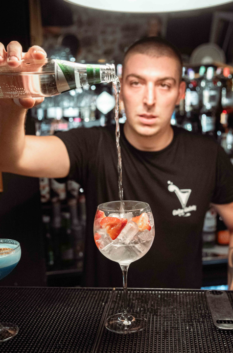 Prevruće je da kuhate, počastite se slasnim roštiljem Kod Starog! 