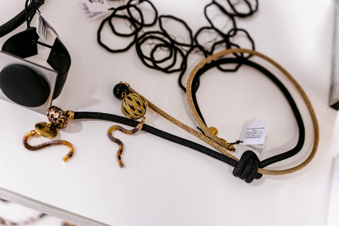 Odabrane slike Ede Murtića i Đure Pulitike ovog su mjeseca povoljnije u Galeriji Juraj Dalmatinac 