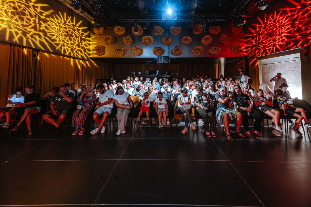 Novi film oskarovca Denisa Tanovića sniman na Prviću: 'Filma ne bi bilo bez ljudi s otoka koji su toliko pomogli'