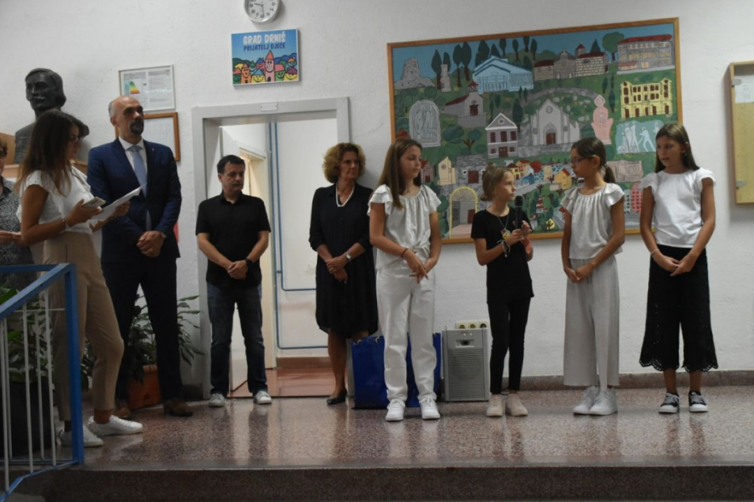 Župan Jelić posjetio drnišku osnovnu školu