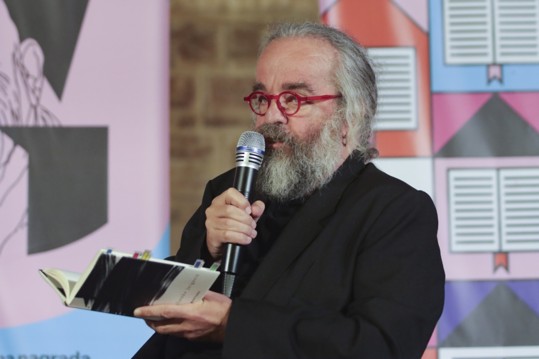 Na Maloj loži zatvorene ŠKURE: Književna nagrada 'Stjepan Gulin' pripala Bori Ćosiću