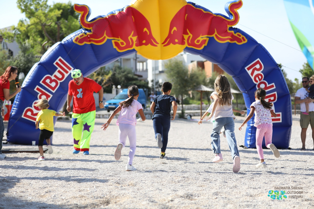 Sudionici 'Dalmatia Šibenik Outdoor Festivala' uživali u bogatom sportskom sadržaju prošlog vikenda u Rogoznici