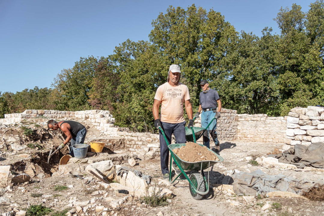 Objekt kraj Goriša, veći od zadarskog sv. Donata, arheolozima i dalje izaziva zazubice: Crkva, vila ili vojna utvrda?