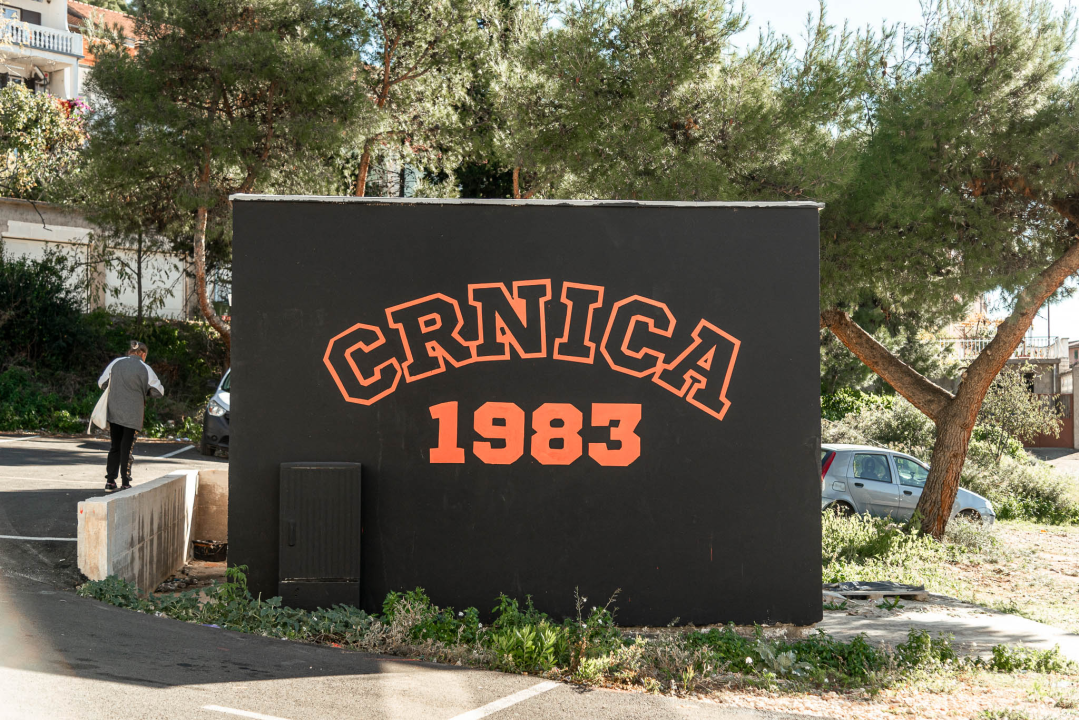 Šibenik diše narančasto: Kvartovi postaju galerije za navijačku umjetnost (2. dio)