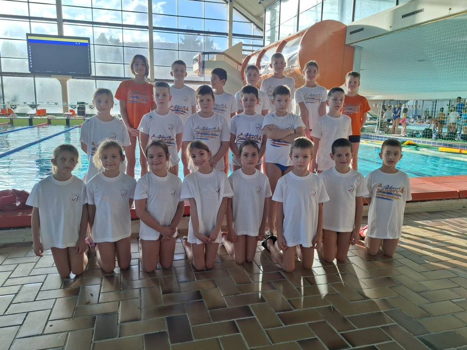 Plivači Šibenika na startu Otvorene Splitske lige za najmlađe osvojili zlato, srebro i dvije bronce