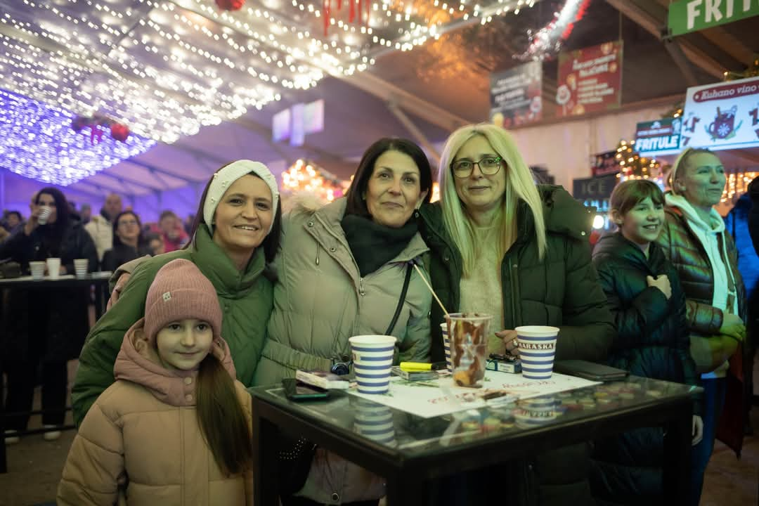 Advent u Kninu i ovaj tjedan nastavlja spajati zajedništvo i blagdanski duh. Provjerite što su pripremili