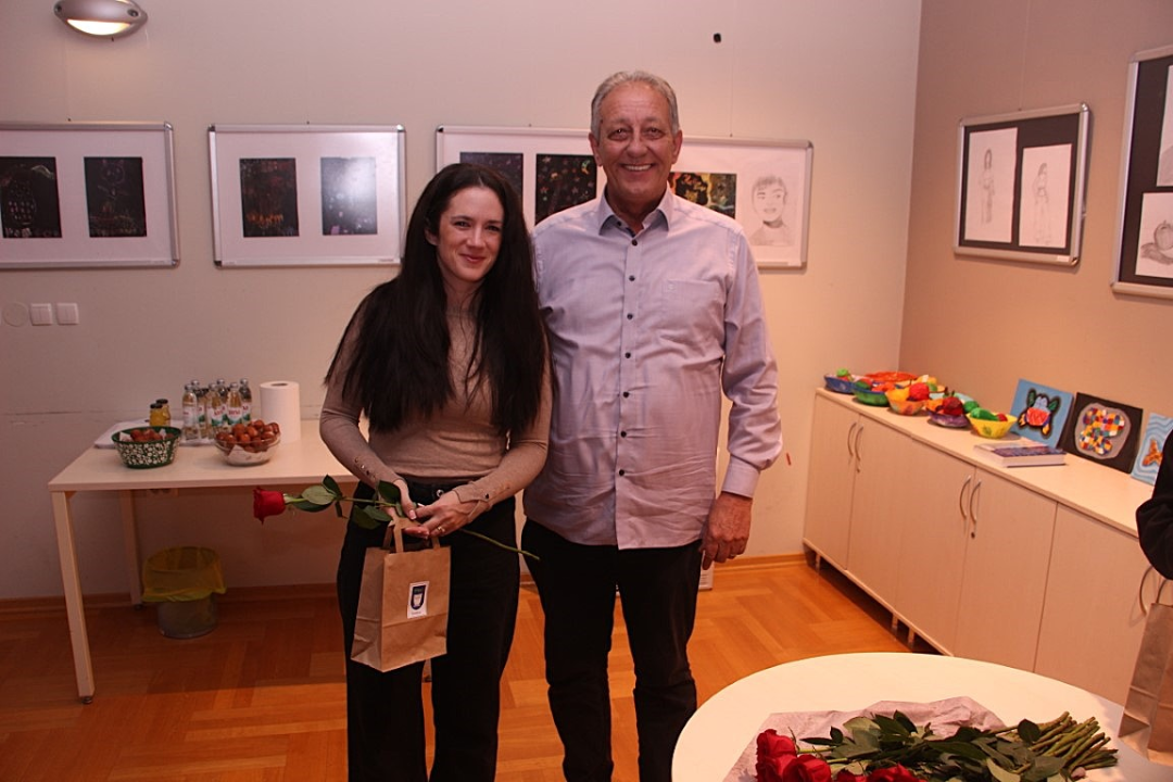 Babyboom u Vodicama: Ove godine 90 novorođenih, gradonačelnik poklonio eure i prigodne darove