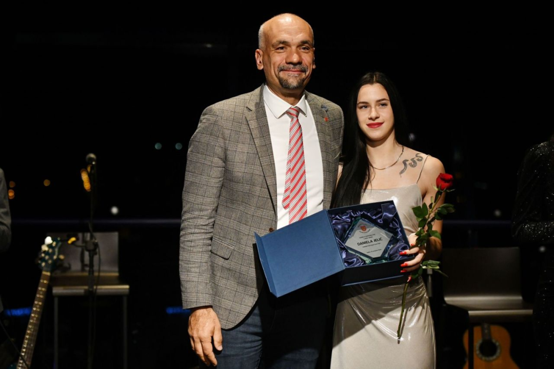 Josip Teskera i Daniela Jelić proglašeni najboljim sportašima u županiji