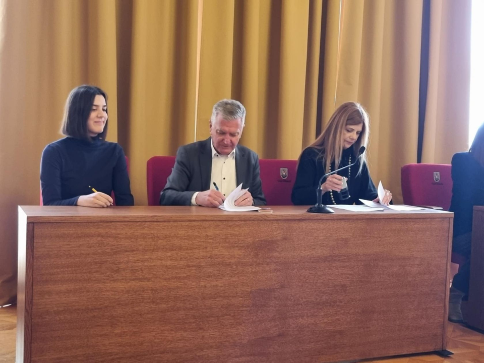 Šibenski studenti potpisali ugovore o stipendiranju. Njih 40 primat će 180 eura mjesečno