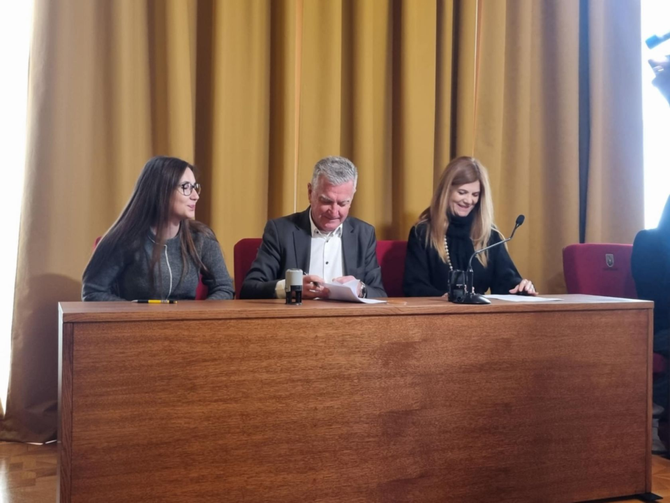 Šibenski studenti potpisali ugovore o stipendiranju. Njih 40 primat će 180 eura mjesečno