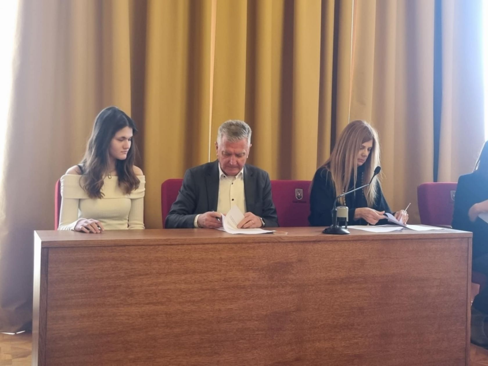 Šibenski studenti potpisali ugovore o stipendiranju. Njih 40 primat će 180 eura mjesečno