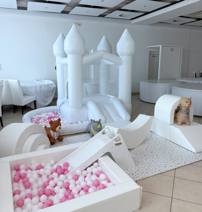 PartyLand: Mobilna igraonica koja donosi nezaboravnu zabavu na proslave vaših mališana! 